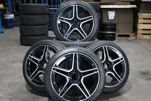18" Mercedes / AMG Alufelgen + Winterreifen AMG A35 4-matic (W177)