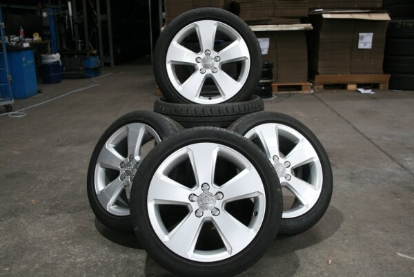 17" Audi Alufelgen + Sommerreifen A3 (8V)