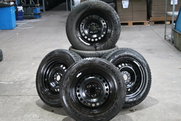 16" Kia Stahlfelgen + Winterreifen Sportage III (SL)