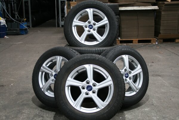 16" Ford Alufelgen + Winterreifen Ford Puma II (J2K), neuwertig