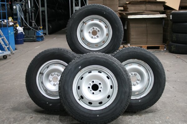 16" Opel Stahlfelgen + Winterreifen Movano III (C)