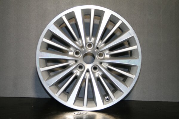 17 Zoll BMW 2er Active Tourer (F45), 2er Gran Tourer (F46) Alufelge 7,5x17/ET54 / 6855090 / Vielspeiche 481