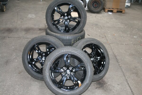 17" Hyundai Alufelgen + Winterreifen Kona I (OS)