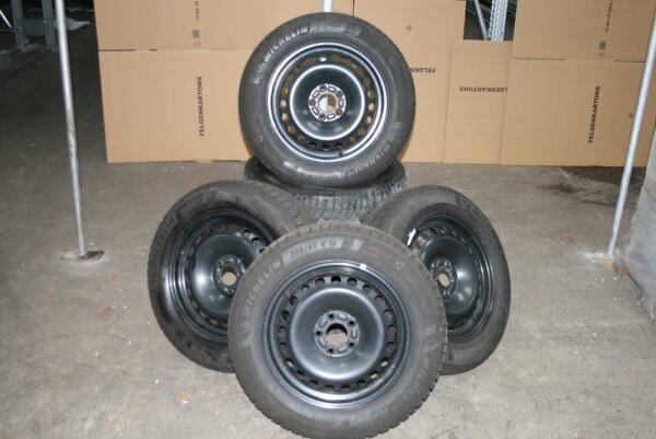 16" Ford Stahlfelgen + Winterreifen Focus IV