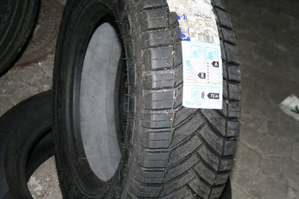 215/65 R16C 104/102T Michelin Agilis CrossClimate Ganzjahresreifen