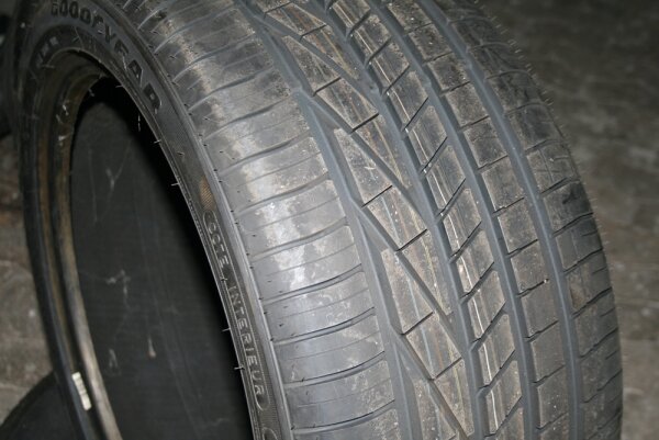 275/40 R19 101Y Goodyear Excellence* Run on flat (RSC) Sommerreifen